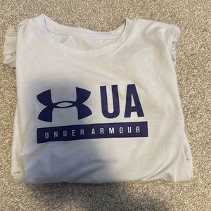 under armour t shirt size small